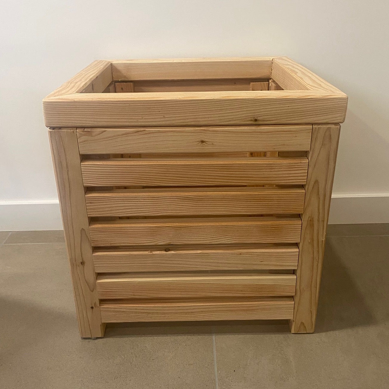 Slatted square planter